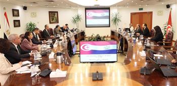   وزير الاتصالات يبحث مع نظيره التونسى تعزيز التعاون الثنائى بين البلدين فى التحول الرقمى 