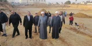 رئيس جامعة الأزهر يتابع أعمال الحفر بالمنشآت الجديدة بالحرم الجامعي