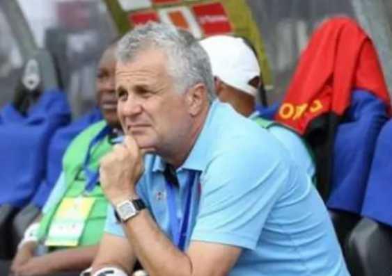 أول تعليق لـ مدرب الاتحاد بعد الفوز على حرس الحدود