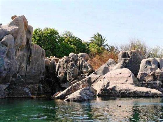 فريق عمل ألماني يعد فيلما وثائقيا عن جزيرة الفنتين الأثرية بأسوان