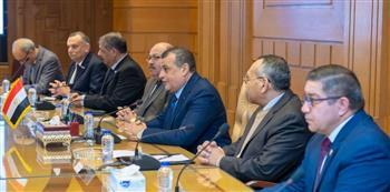 وزير الإنتاج الحربي يستقبل وفد عراقي رفيع المستوى لبحث أوجه تعزيز التعاون المشترك