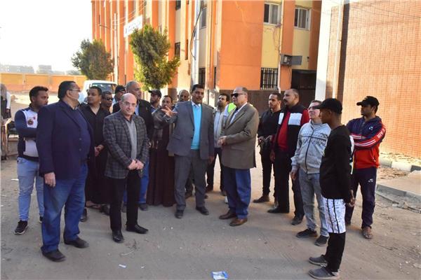 محافظ أسيوط يتفقد أعمال إنشاء مجمعات الخدمات ومركز شباب الشامية