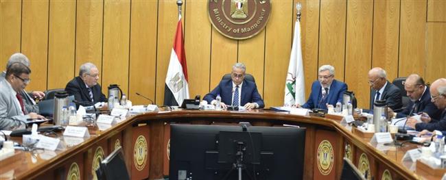 وزير القوى العاملة يرأس اجتماع مجلس إدارة صندوق إعانات الطوارئ للعمال