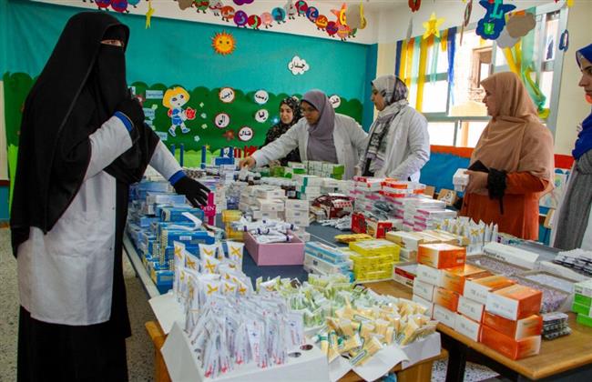 تقديم الرعاية الطبية لـ 1129 بقافلة جامعة طنطا  بمركز السنطة