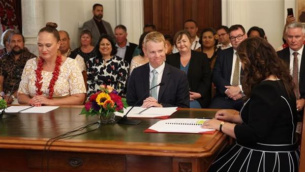كريس هبكينز يتولى رسميا رئاسة وزراء نيوزيلندا خلفا لجاسيندا أردرن