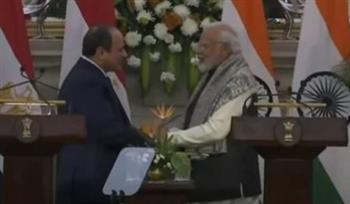   السيسي يوجه الدعوة لرئيس الوزراء الهندي لزيارة مصر