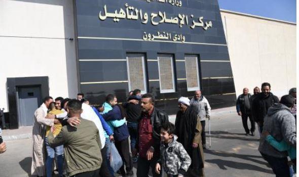 الداخلية تقرر الإفراج بالعفو عن عدد من النزلاء المحكوم عليهم