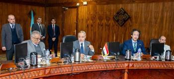 تأهيل العاملين بجامعة طنطا للتعامل الرقمى بالمنصة الرقمية الجديدة بالهياكل الإدارية 