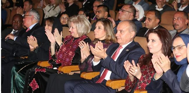 وزيرتا الثقافة المصرية والأردنية يشهدان "ليلة فنية على مسرح الجمهورية"