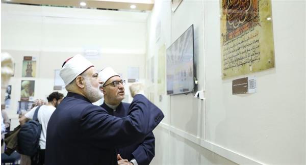وكيل الأزهر وأمين «البحوث الإسلامية» يتفقدان جناح الأزهر بمعرض القاهرة للكتاب