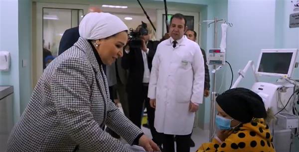 انتصار السيسى تزور مستشفى الأورمان: صرح عالمي على أرض مصر .. فيديو
