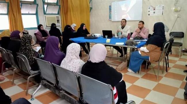 القسم الوقائى بإدارة قنا الصحية ينظم دورة  تدريبية لتمريض التطعيمات بالوحدات الصحية 