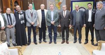 محافظ المنوفية يلتقى أعضاء مجلسي النواب والشيوخ لبحث ومناقشة مطالب المواطنين
