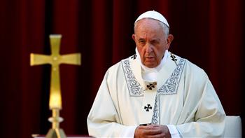   بابا الفاتيكان يشدد على ضرورة عدم الاستسلام للحرب 