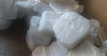 ضبط مواد غذائية مجهولة المصدر ومعروضة للبيع والتداول بمركز أبو المطامير