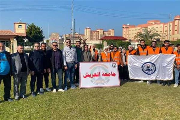 جامعة العريش تشارك في مبادرة تجميل ميادين وشوارع مدينة العريش