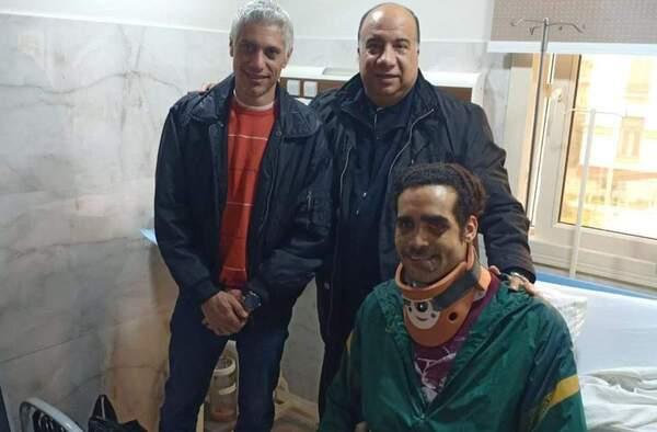 «مصيلحي» يزور لاعب الطائرة المصاب في حادث ويطمئن عليه 