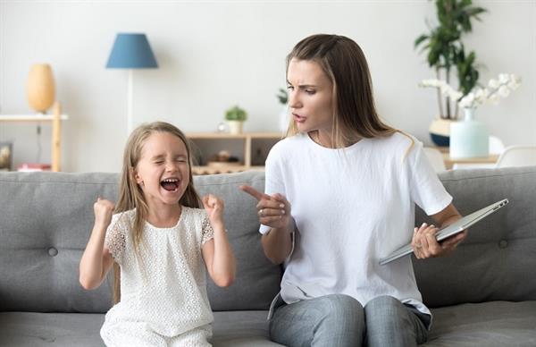 8 نصائح للتعامل مع الأطفال العصبيين 