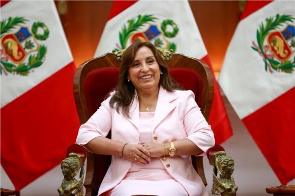 رئيسة بيرو تطالب البرلمان بتقديم موعد الانتخابات العامة