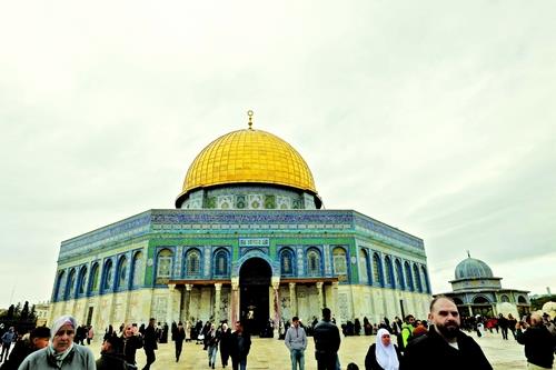 خبير سياسات دولية: ما يحدث في القدس اختبار للإدارة الأمريكية