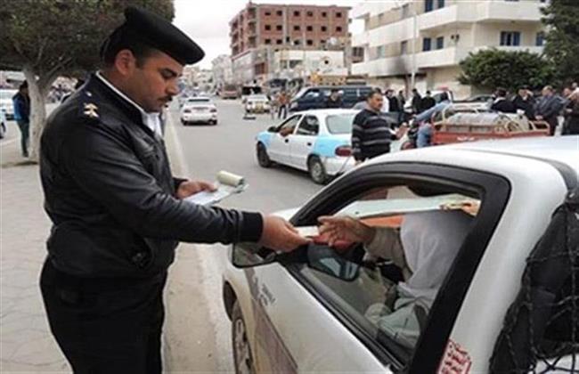 تحرير 2180 مخالفة عدم تركيب الملصق الإلكتروني