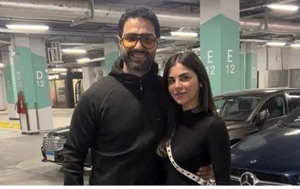 الفنان كريم فهمى مع زوجته فى أجواء رومانسية| شاهد  