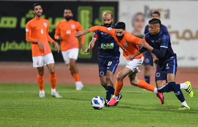 كاظمة والقادسية يتأهلان لنصف نهائي كأس أمير الكويت لكرة القدم