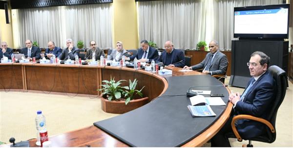 وزير البترول: نلتزم بالبرامج الزمنية للمشروعات البترولية الجديدة