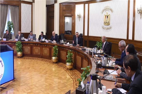 رئيس الوزراء يتابع مشروعى القطار الكهربائي الخفيف والمونوريل بالعاصمة الإدارية 
