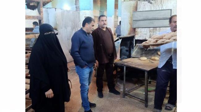 ضبط مخبزين لتصرفهم في نصف طن دقيق مدعم وتحرير ٩٦ مخالفة تموينية بالإسماعيلية
