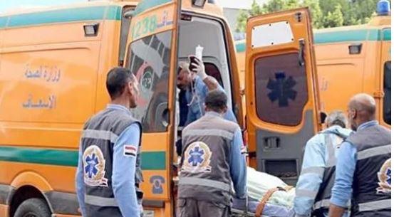 إصابة 5 أشخاص في تصادم سيارتين بصحراوي المنيا