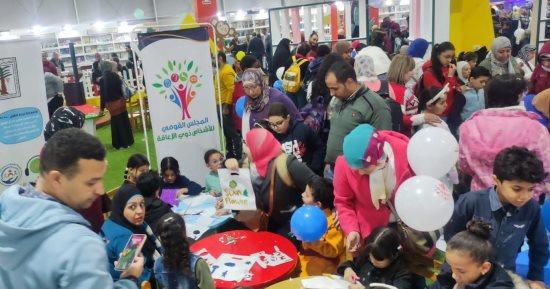 القومي لذوي الإعاقة والطفولة والأمومة ينظمان ورشتين دامجتين للأطفال بمعرض الكتاب