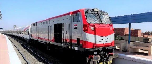 السكة الحديد: خدمة جديدة بعربات الدرجة الثالثة مكيفة بين الإسكندرية / أسوان
