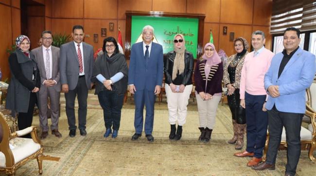 رئيس جامعة المنوفية يتابع أعمال لجنة التميز الحكومى ومركز القياس والتقويم 