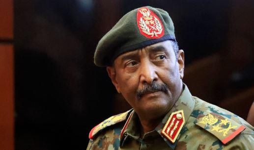 البرهان: سنقف سدا منيعا أمام كل من يريد العبث بأمن واستقرار السودان