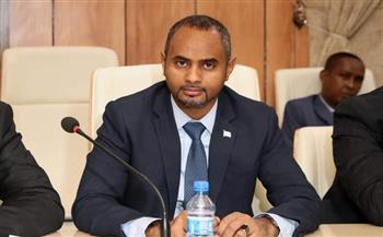   وزيرا دفاع الصومال وجيبوتي يبحثان جهود القضاء على الإرهاب