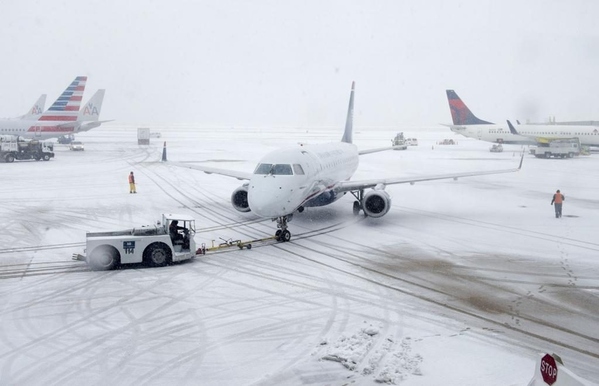 إلغاء أكثر من 1600 رحلة جوية بسبب الطقس في الولايات المتحدة
