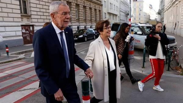 رئيسا النمسا وسلوفاكيا يبحثان تداعيات الأزمة الأوكرانية وتغير المناخ