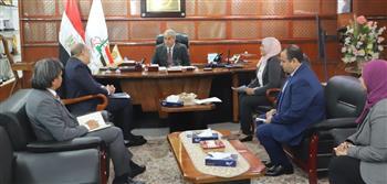 وزير القوى العاملة يتلقى سفير الفلبين بالقاهرة