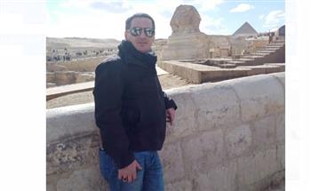   الكاتب الصحفي الفرنسي رولان لومبارتي يزور منطقة أهرامات الجيزة 