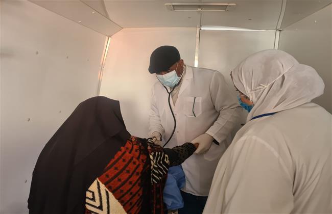 الكشف على 1700 مواطن خلال قافلة طبية مجانية بقرية توفيق الحكيم بحوش عيسى