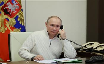   الكرملين: بوتين يبحث هاتفيا مع نظيره الجزائري قضايا التعاون الثنائي بين البلدين