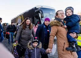   بولندا: استقبلنا 8 ملايين و891 ألف لاجئ من أوكرانيا منذ بداية العملية العسكرية