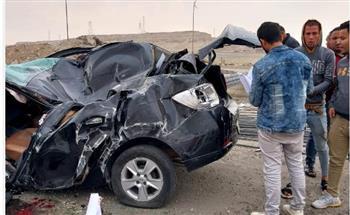إصابة 4 أشخاص بسبب حادث تصادم 5 سيارات بالطريق الأوسطى