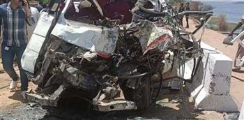   إصابة 14 شخصًا في حادث تصادم بين سيارتين نقل بنصر النوبة بأسوان