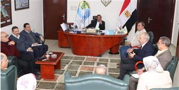   مياه أسيوط تعقد اجتماعاً مع ممثلى ترسانة الإسكندرية