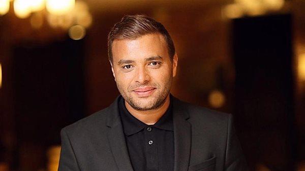 الفنان رامي صبري يحتفل بتخطي أغنية يمكن خير 1.5 مليون مشاهدة على يوتيوب