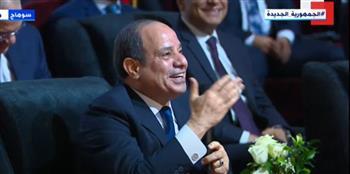 السيسي لـ صاحب مصنع أعلاف بسوهاج: "غليتوا العلف ليه يا أحمد؟"