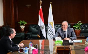   د.سويلم يلتقى بالقائم بأعمال السفير الأمريكي بالقاهرة لتعزيز التعاون بين البلدين 