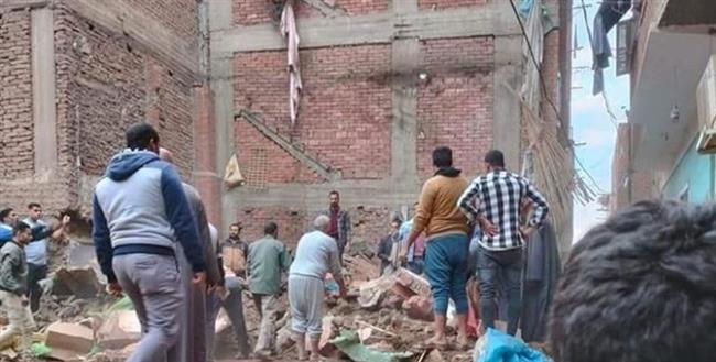 إصابة شخص في انهيار عقار بمنشأة القناطر